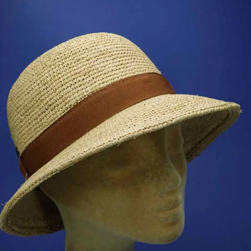 Chapeau cloche raphia crochet coloris marron | Chapeau d'été femme