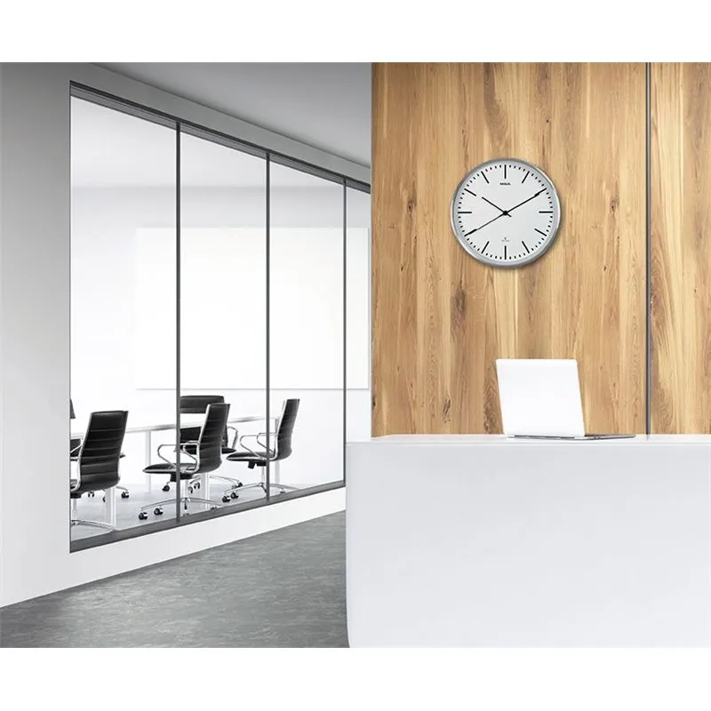 Horloge murale à passage automatique à l'heure d'été - diamètre 30 cm - fond blanc